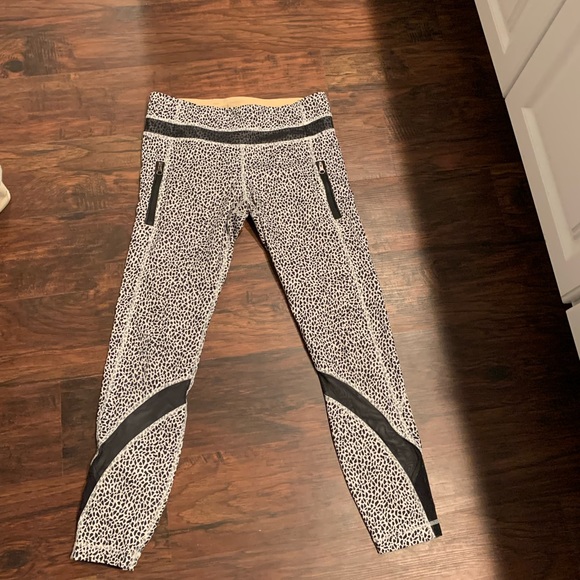 Lululemon Athletica Inspire Type 11 MISS MOZIAC Sz 6 - Picture 12 of 13